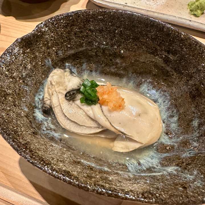 Dressed oyster at Togoshi Ginza Sushi Bando